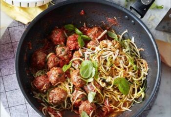 Red Thai Meatballs with Sweet Egg Noodles Stirfry